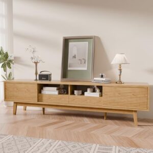 70″ TV Console, Mid Century Modern Media Console for 55/65/75 Inch TV, Low Profile TV Stand with Fluted Sliding Doors, Boho Light Wood Credenza for Living Room, Oak